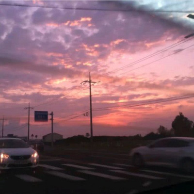 快手绩后跌逾13% 创近11个月来最大单日跌幅 多家机构下调目标价