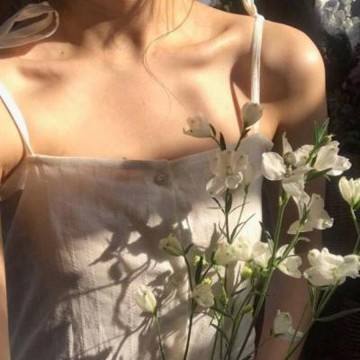 伊朗石油收入激增 能源政策研究员称“美国实际上在求着伊朗卖油”